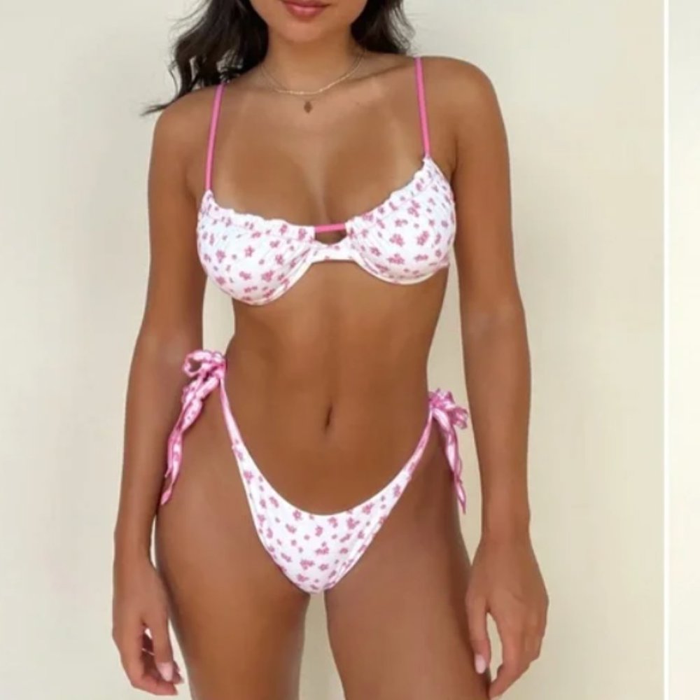 437 Chloe Bottoms